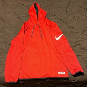 Nike Men’s Football Team Hoodie